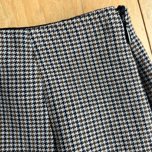 Aritzia Babaton Modern Mini Skirt Check Plaid Size 0 - Picture 3 of 8